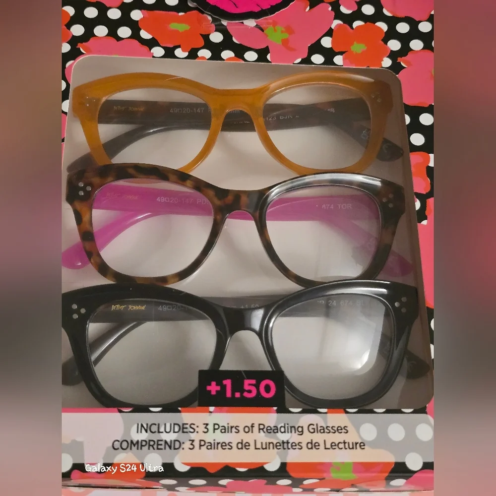 Betsey Johnson 3-pair cat-eye reading glasses set in +1.50 magnification NIB